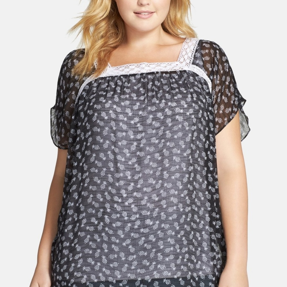 NWOT Two by Vince Camuto Pineapple Sheer Blouse 2X